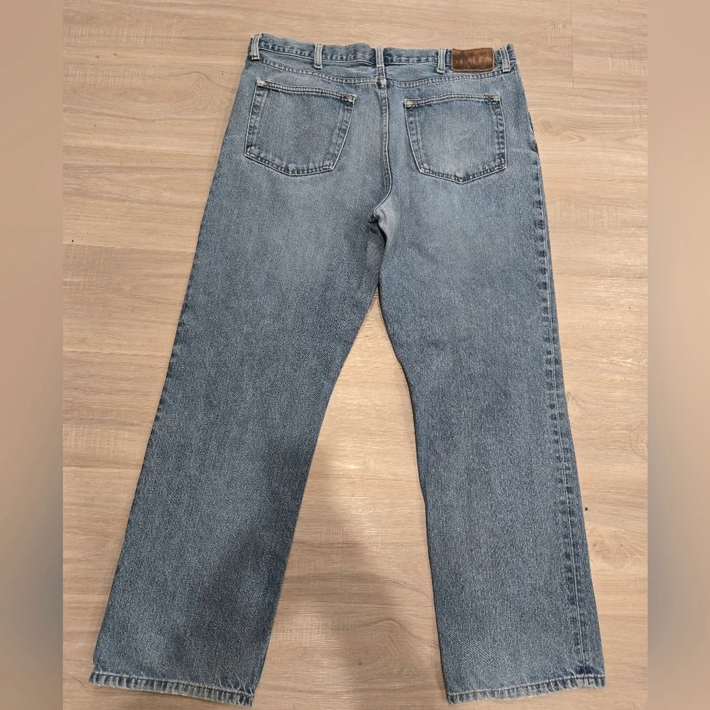 Eddie Bauer Men's Authentic Relaxed Fit Jeans 38x32 - Picture 7 of 9